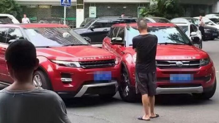 Στο σημείο έσπευσε η αστυνομία, η οποία ανάγκασε τον ιδιοκτήτη του κινέζικου Landwind να αποζημιώσει τον κάτοχο του Range Rover Evoque.
